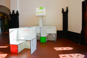 Co-Working Tische am BHF_02